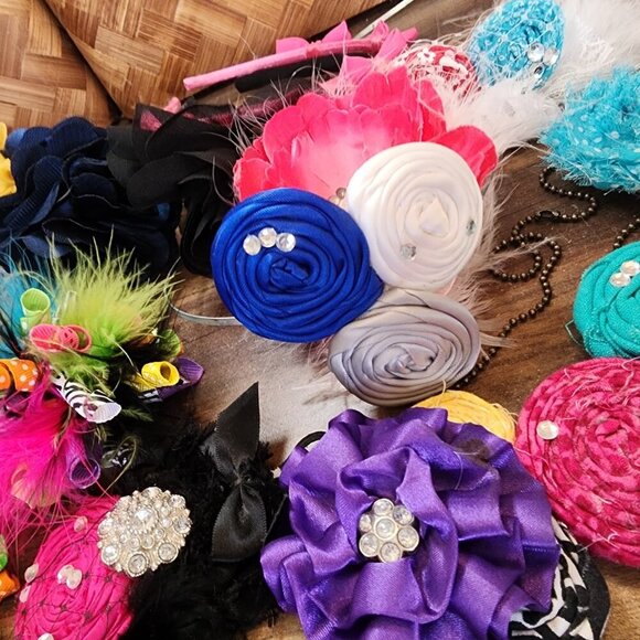 Lot of 14 Boutique Handmade Headbands Clips Barrettes Necklace Dress Up Props - Picture 4 of 16